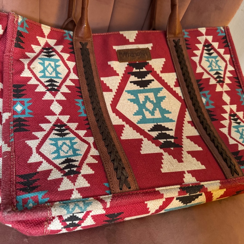 Wrangler Geometric Red and Brown Tote - Picture 3 of 4